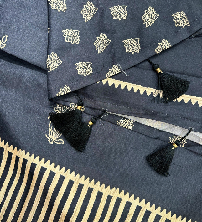 Elegant Black Khadi Printed Saree – Traditional Motifs & Bold Accents