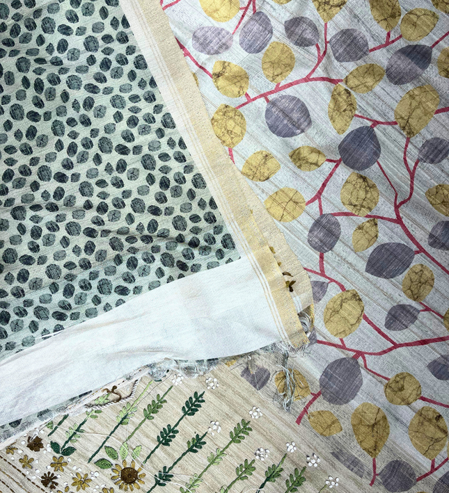Khadi Handwoven Saree – Embroidered Pallu & Leaf Print Design